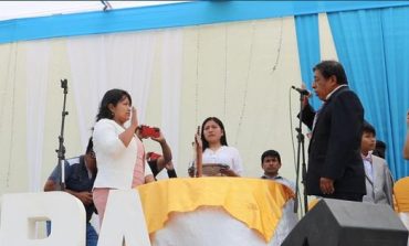 Carmen Morales juramenta como primera alcaldesa de Sechura