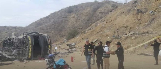 Tragedia en Piura: aumentan a 27 los muertos en «Curva de la Muerte»