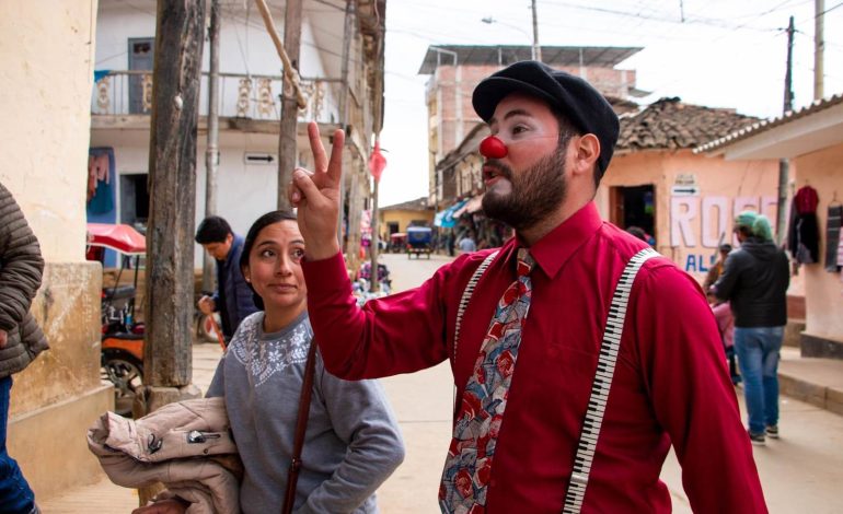 “Es cuestión de Mirar”, unipersonal de clown busca cautivar a Piura en su estreno