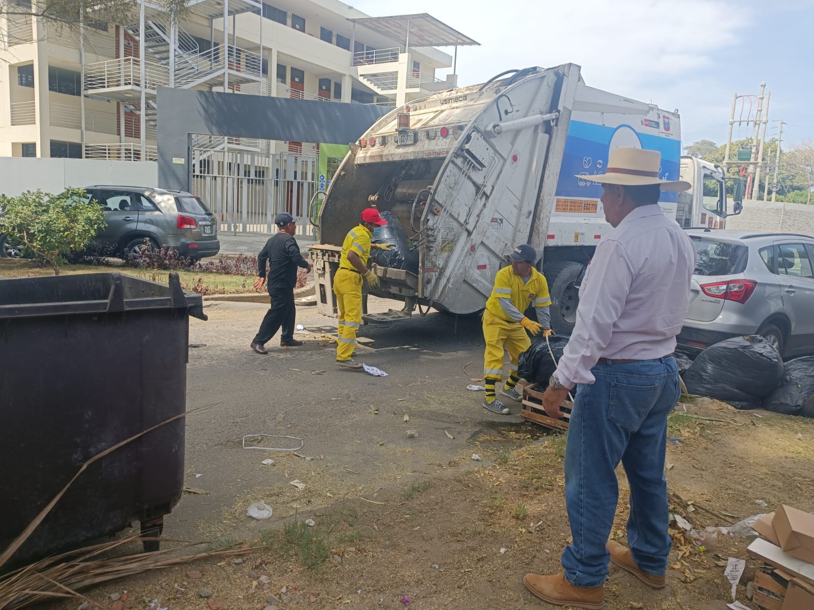 Piura: retiran cinco toneladas de residuos sólidos en la ciudad