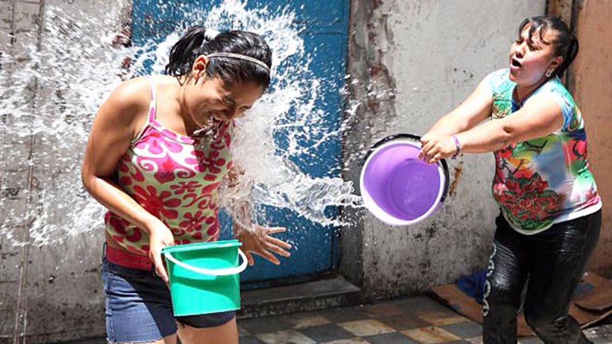 Toma en cuenta estas recomendaciones para celebrar los carnavales sin accidentes eléctricos
