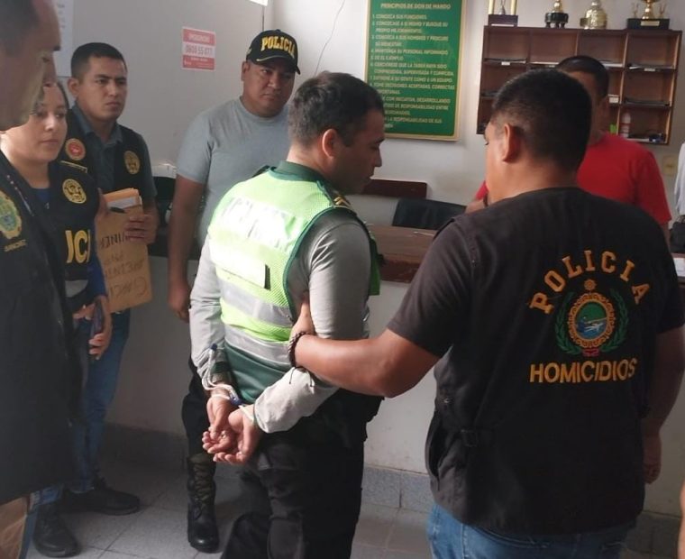 Tres policías son detenidos por estar implicados en el crimen del suboficial Seminario en Suyo
