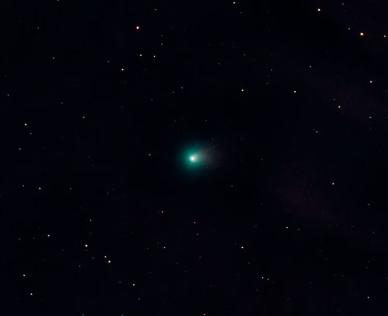 Captan en Perú primeras fotos del cometa verde que visita la Tierra tras 50.000 años