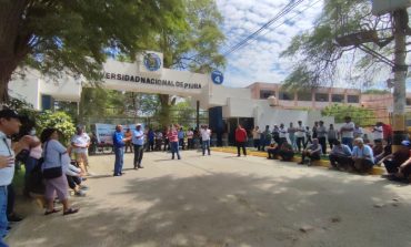 Piura: trabajadores administrativos de la UNP acatan paro de 48 horas