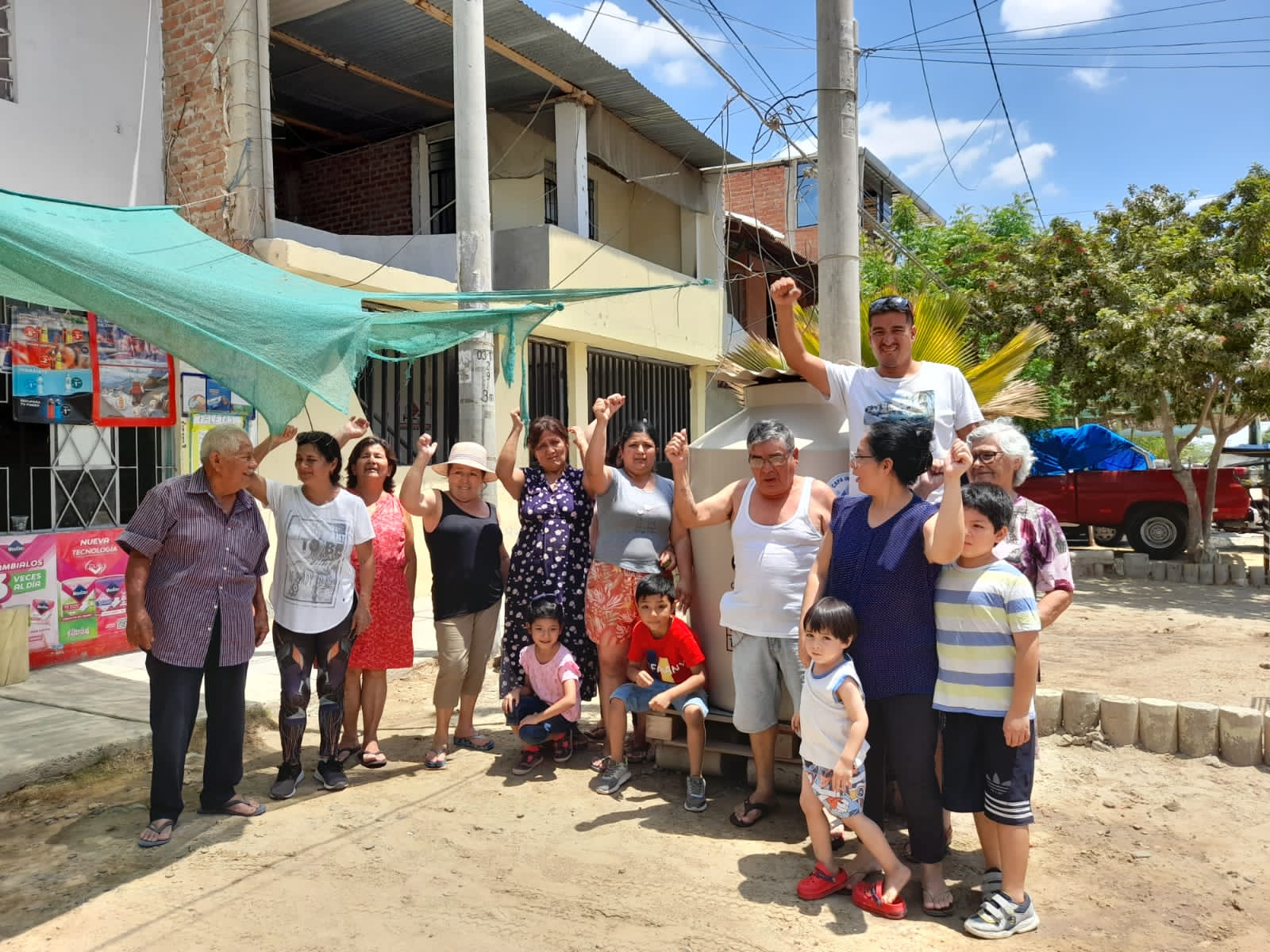Piura: familias de la Urb. Hermanos Cárcamo sufren por la falta de agua