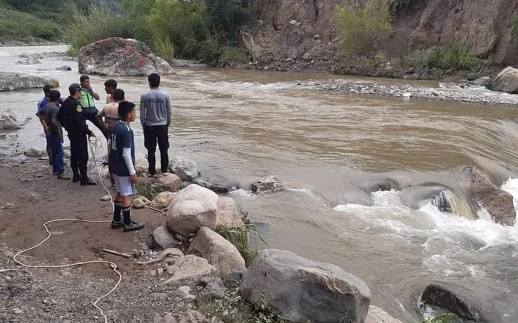 Huancabamba: hermanos son arrastrados por la corriente del río