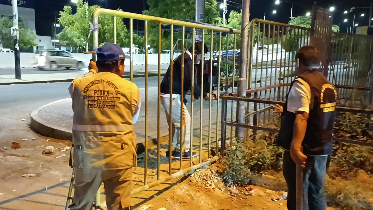 Piura: Municipalidad retira parte de las rejas del Mercado Central