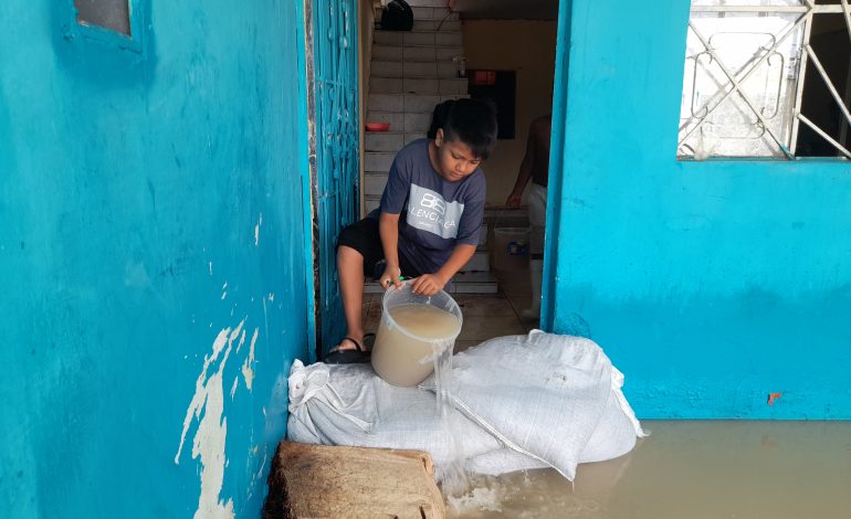 Paita: viviendas quedaron inundadas con aguas pluviales