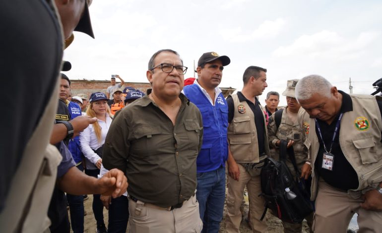 Piura: premier Alberto Otárola recorre algunas zonas afectadas por las lluvias