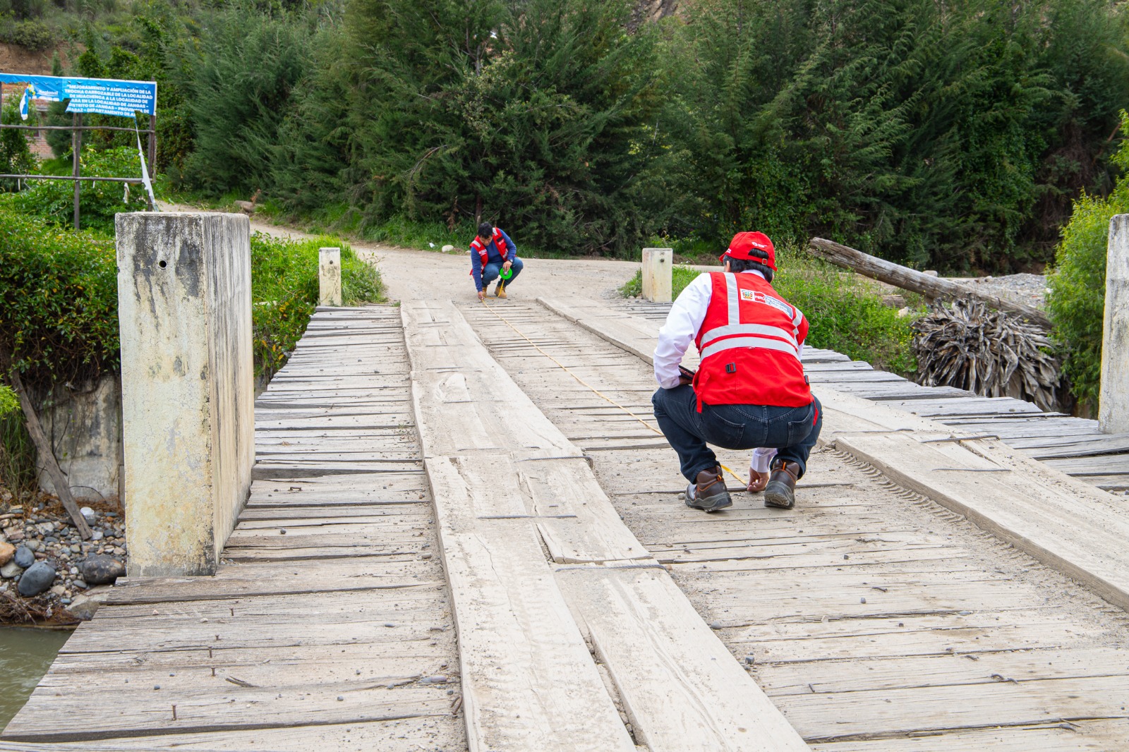 Equipos del MTC inspeccionan puentes y emergencias viales