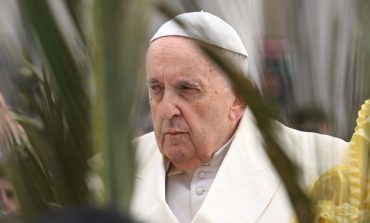 Papa Francisco: "Para nosotros, discípulos del Abandonado, nadie puede ser abandonado"