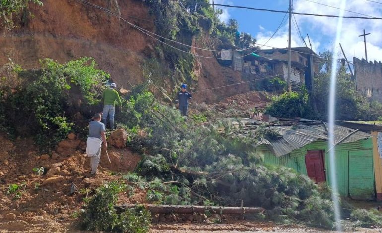 Ayabaca: precipitaciones en la sierra de Piura afectan casas y vías