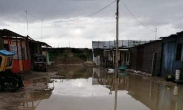 Piura: más de 25 familias de UPIS Las Flores Kurt Beer piden ayuda por inundaciones