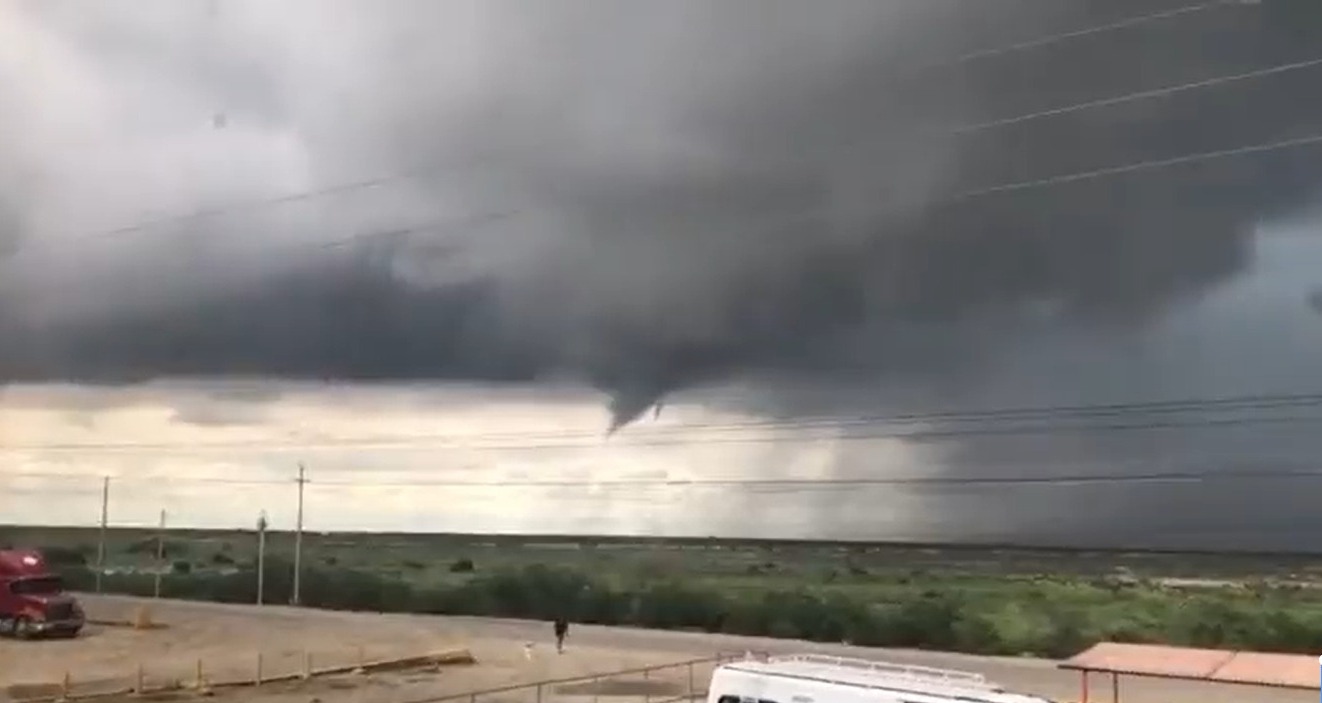 ¿Tornado en Piura? captan inusual fenómeno