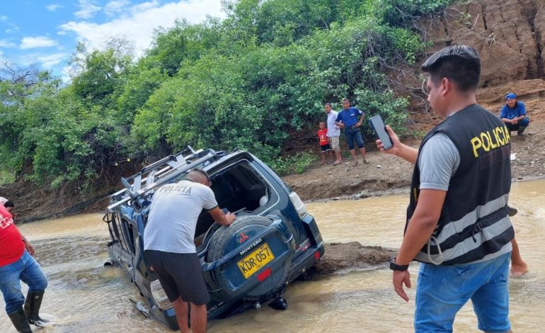 Sullana: colombiano desaparece al ser arrastrado por el fuerte caudal de una quebrada