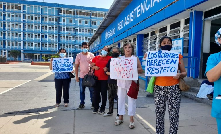 Piura: pacientes protestaron por reprogramación de citas en el hospital regional
