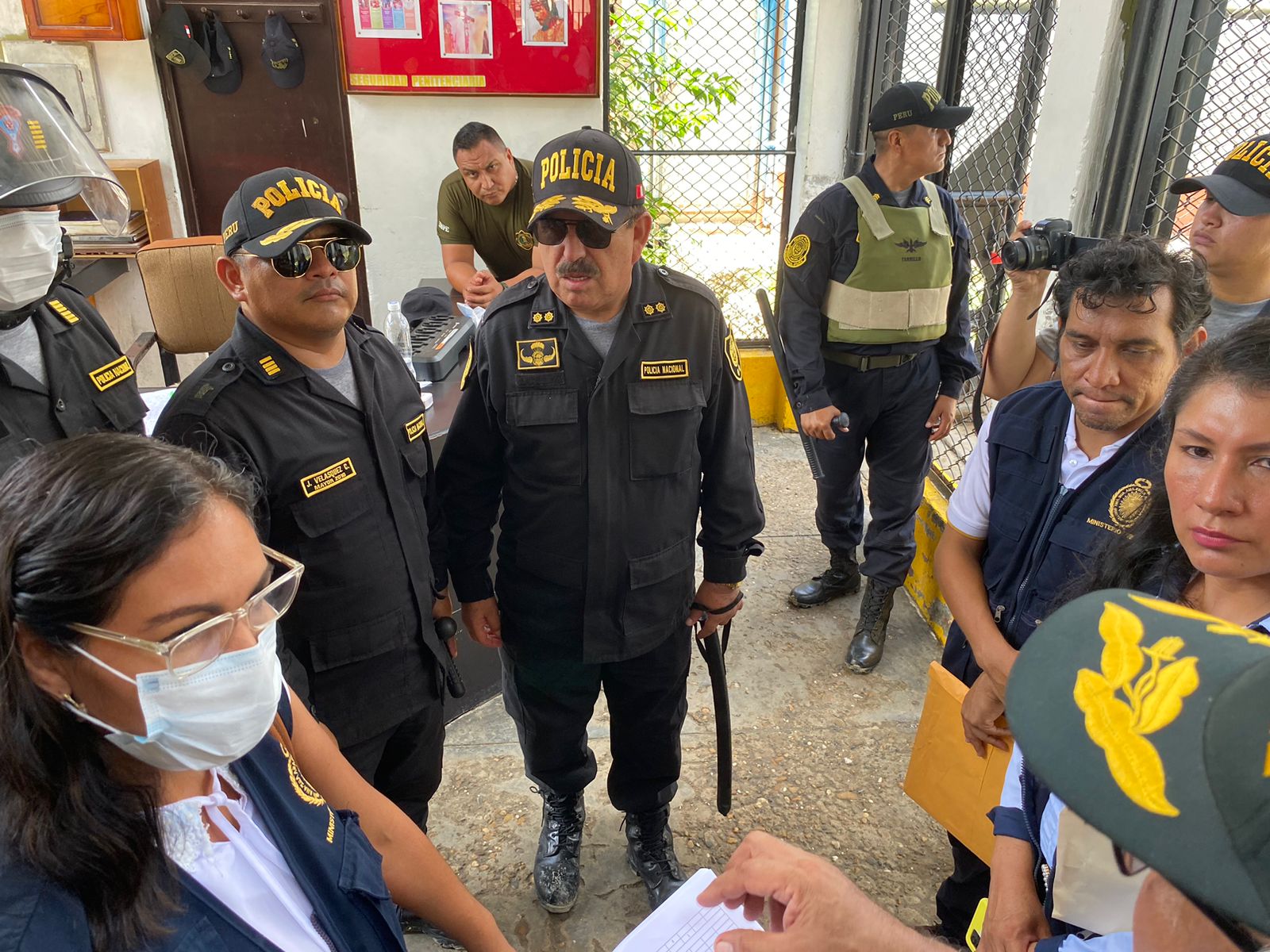Piura: director y subdirector del INPE cobrarían cupos para el ingreso de celulares y droga al penal