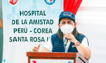 Ministra de Salud llega a Piura para supervisar labores de prevención y control del dengue