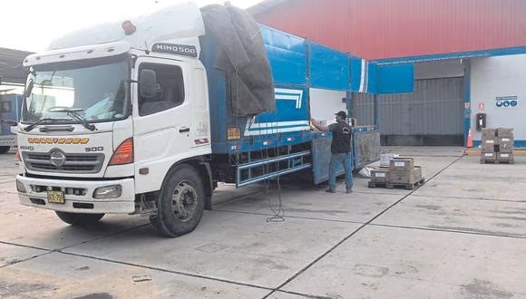 Piura: Prisión preventiva para sujetos que transportaban presunto contrabando en vehículo del ejército