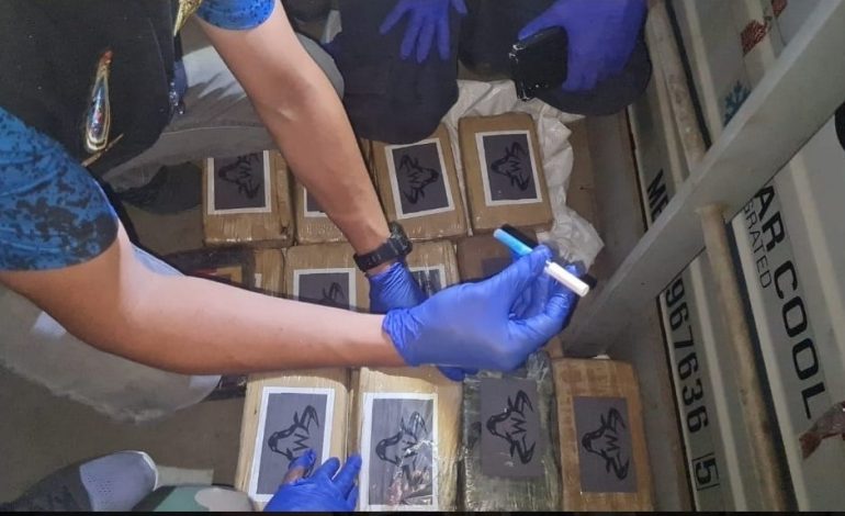 Piura: hallan 45 ladrillos de droga durante operativo en Paita