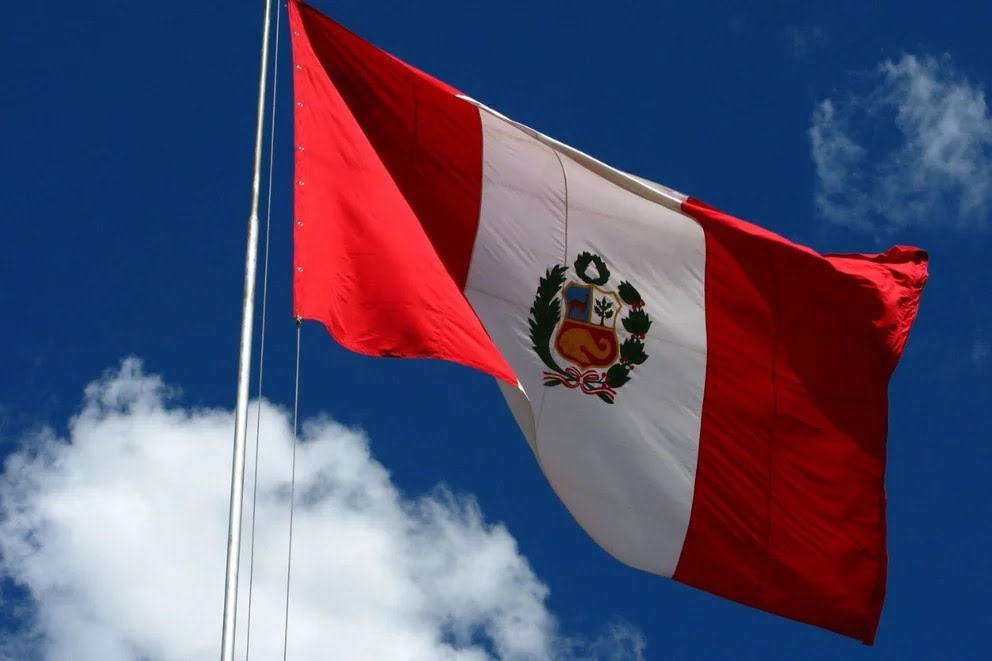 Día de la Bandera: promulgan ley que declara feriado el 7 de junio