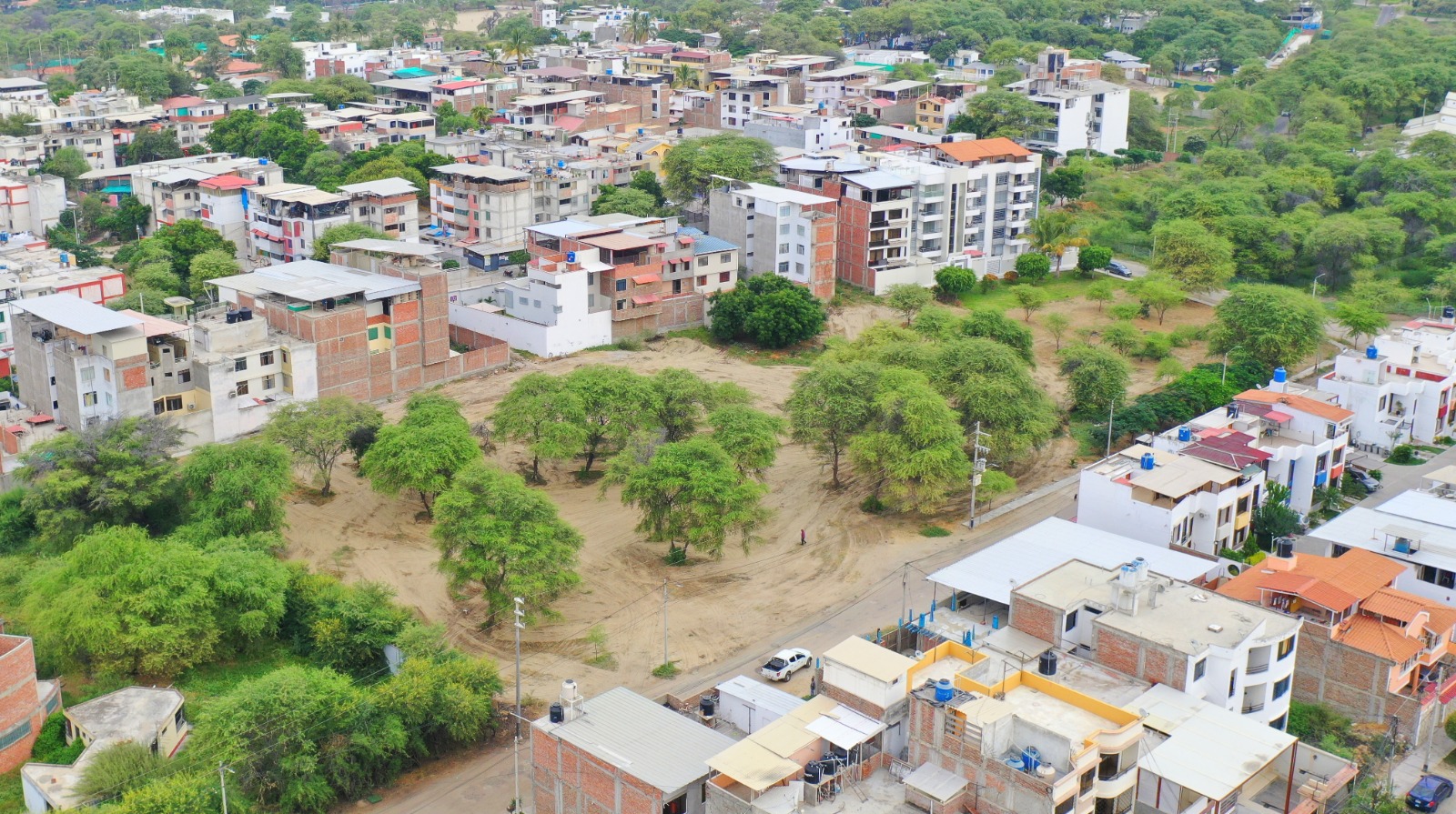 Piura: recuperan espacio público en la urb. Laguna del Chipe
