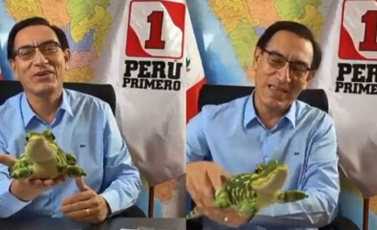 Martín Vizcarra Presenta A Un Lagarto La Nueva Mascota De Su Partido Político Perú Primero 