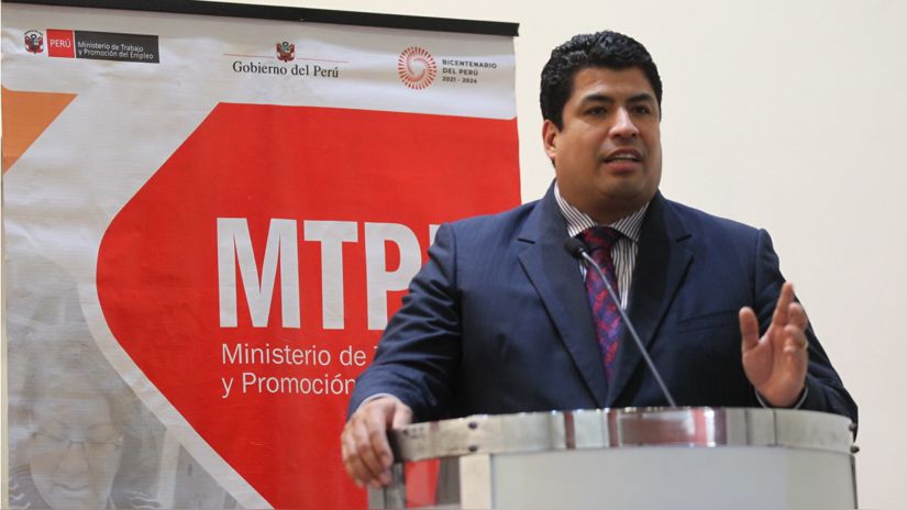 Ministro de Trabajo: Aumento de la Remuneración Mínima Vital “no está en agenda en este momento”