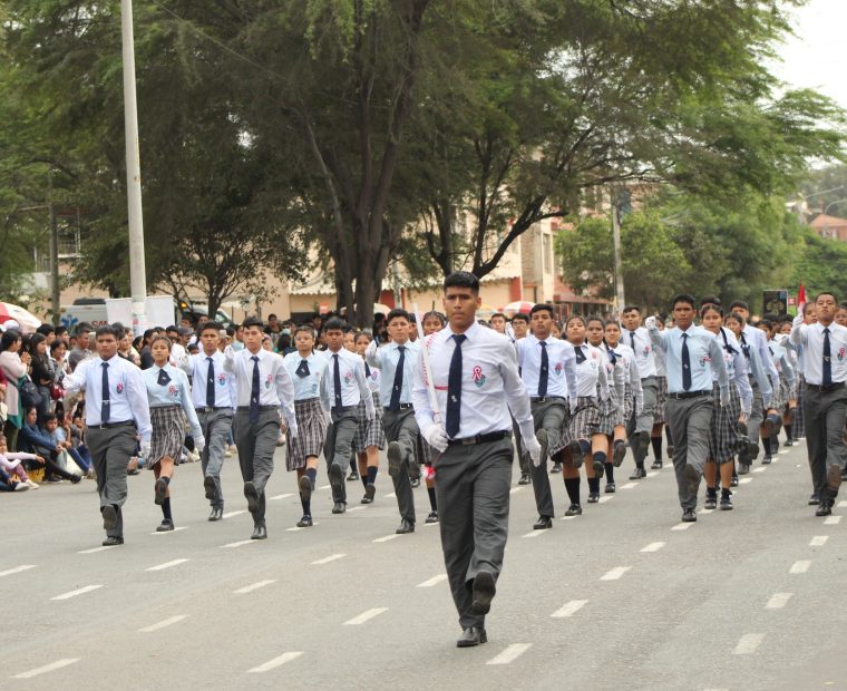 Conoce a los ganadores del desfile escolar 2023 en Piura
