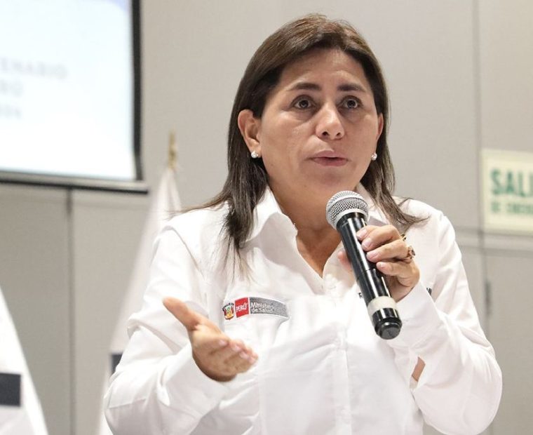 Gobierno designa a exministra Rosa Gutiérrez como nueva presidenta de EsSalud