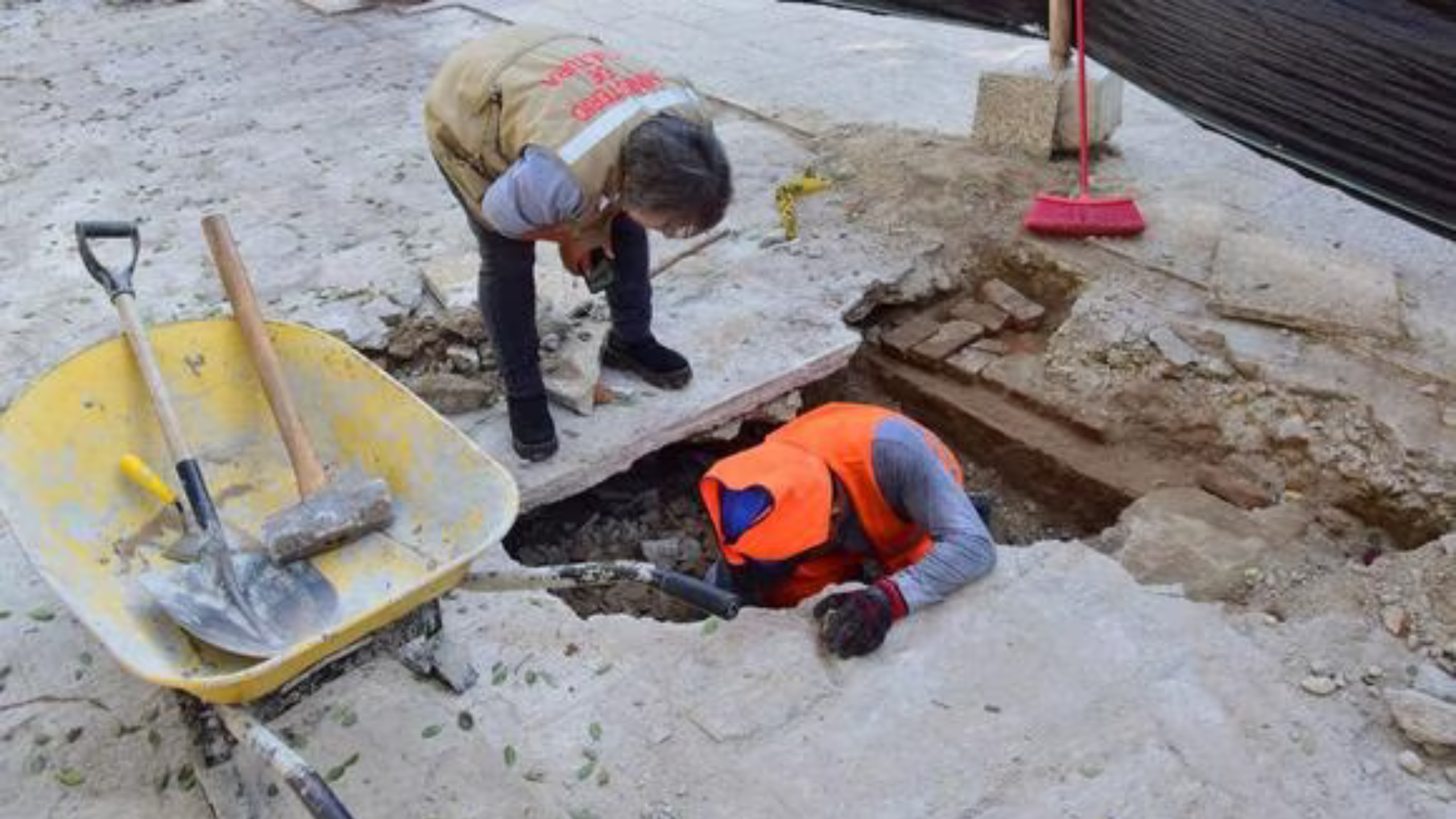 Piura: Encuentran estructura de pozo de agua que funcionó hasta los años 60 en la Plaza de Armas