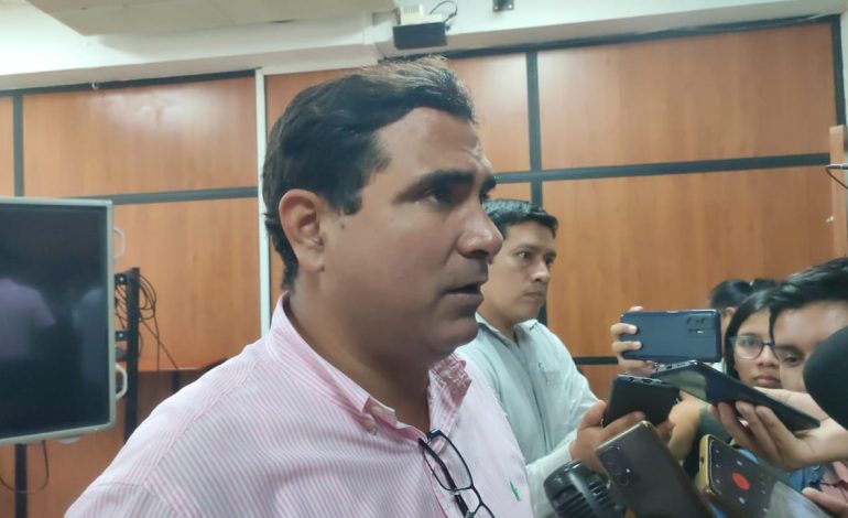Piura: gobernador Luis Neyra aún no acepta renuncia de la directora regional de Salud