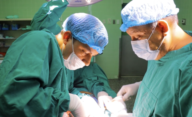 EsSalud Piura realiza por primera vez reconstrucción de tráquea a paciente de 31 años