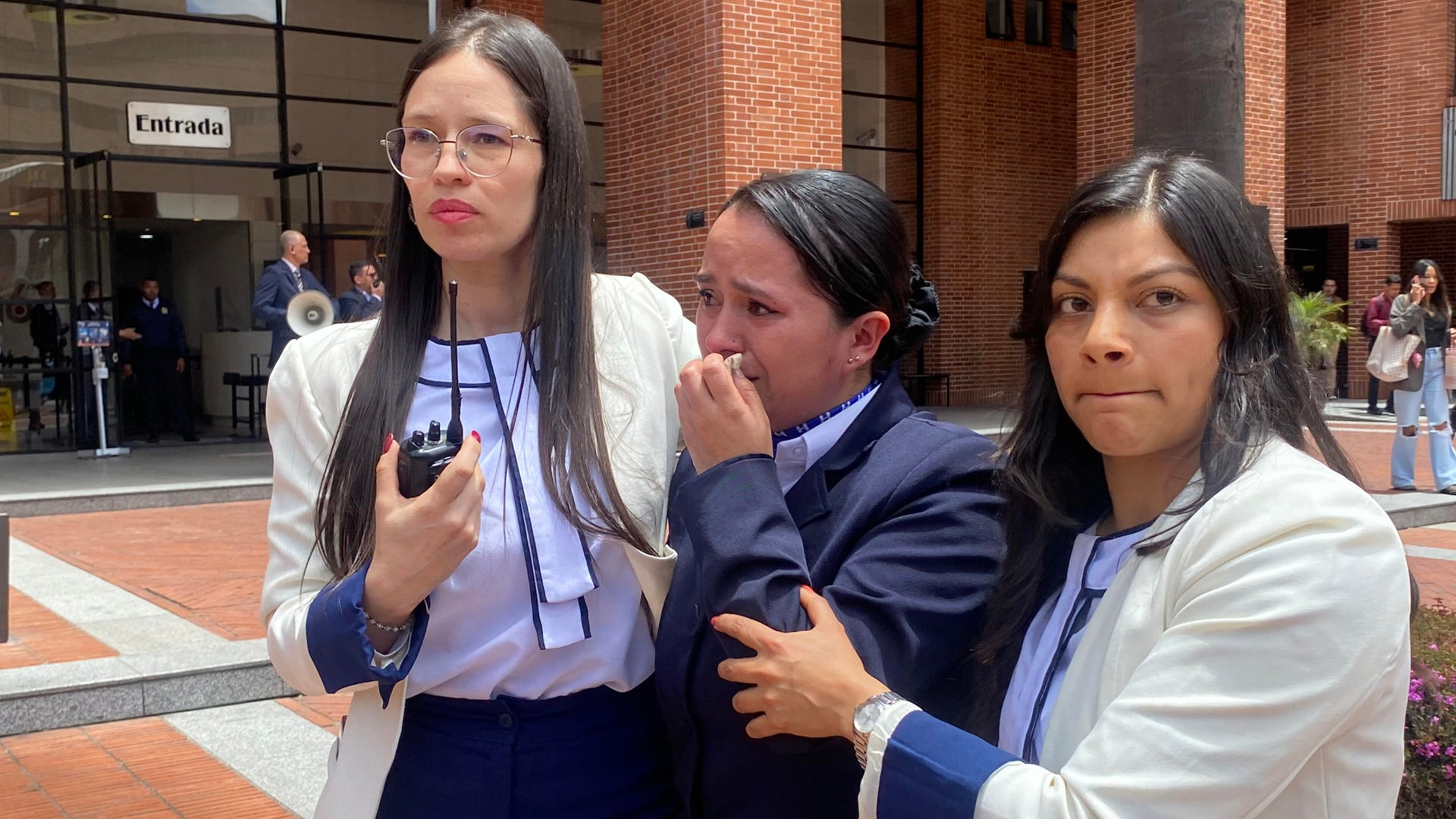 Una persona murió tras el fuerte sismo de magnitud 6.1 que sacudió Colombia