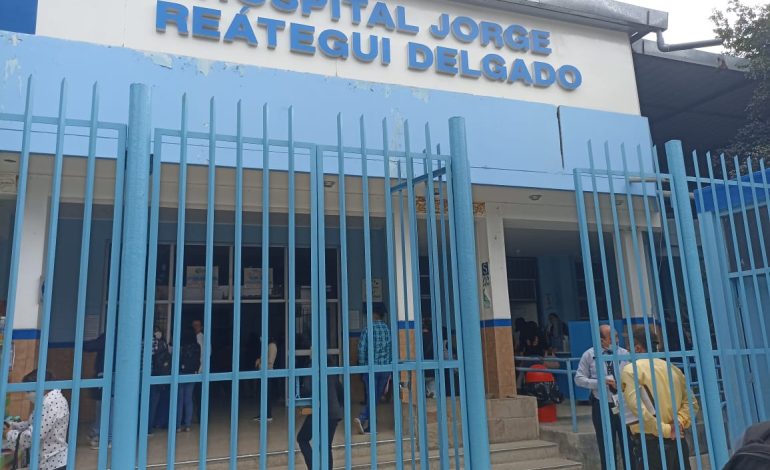 Piura: Jefes del Hospital Jorge Reátegui renuncian en medio de polémica por reducción de cupos para hemodiálisis
