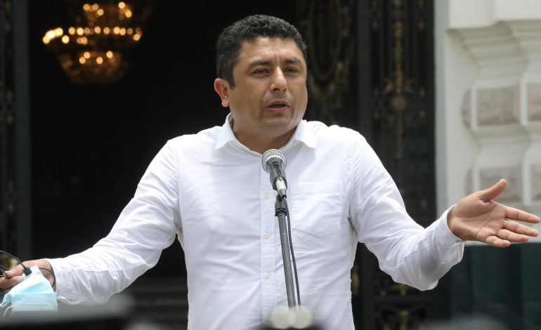 Congresista Guillermo Bermejo niega haber cobrado coimas por obras en Piura