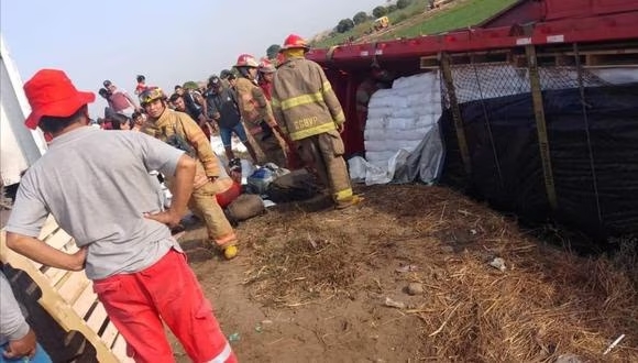 Piura: trágico accidente en la carretera Sullana-Talara deja cuatro víctimas mortales