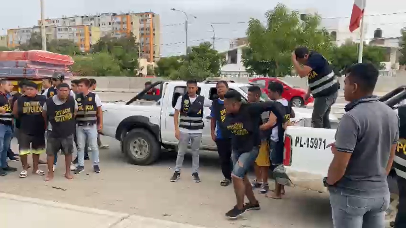 Piura Pnp Interviene A Presuntos Integrantes De La Banca Delincuencial Los Injertos De Valle 0040