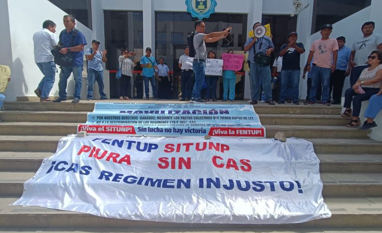 Trabajadores administrativos de la UNP paralizan labores y exigen cumplimiento de pactos colectivos