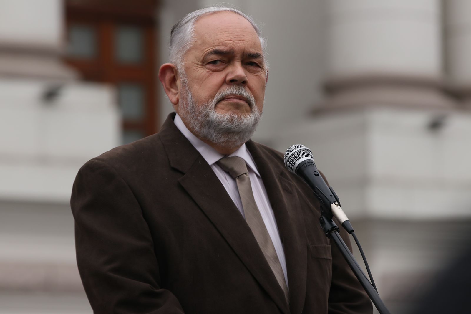 Jorge Montoya considera que “no es justo” el sueldo de congresista