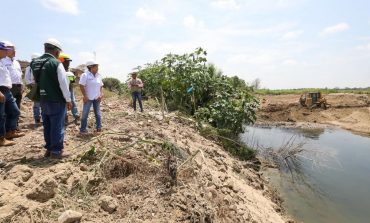 Piura: ministra Contreras supervisa acciones de limpieza del río y firma convenio