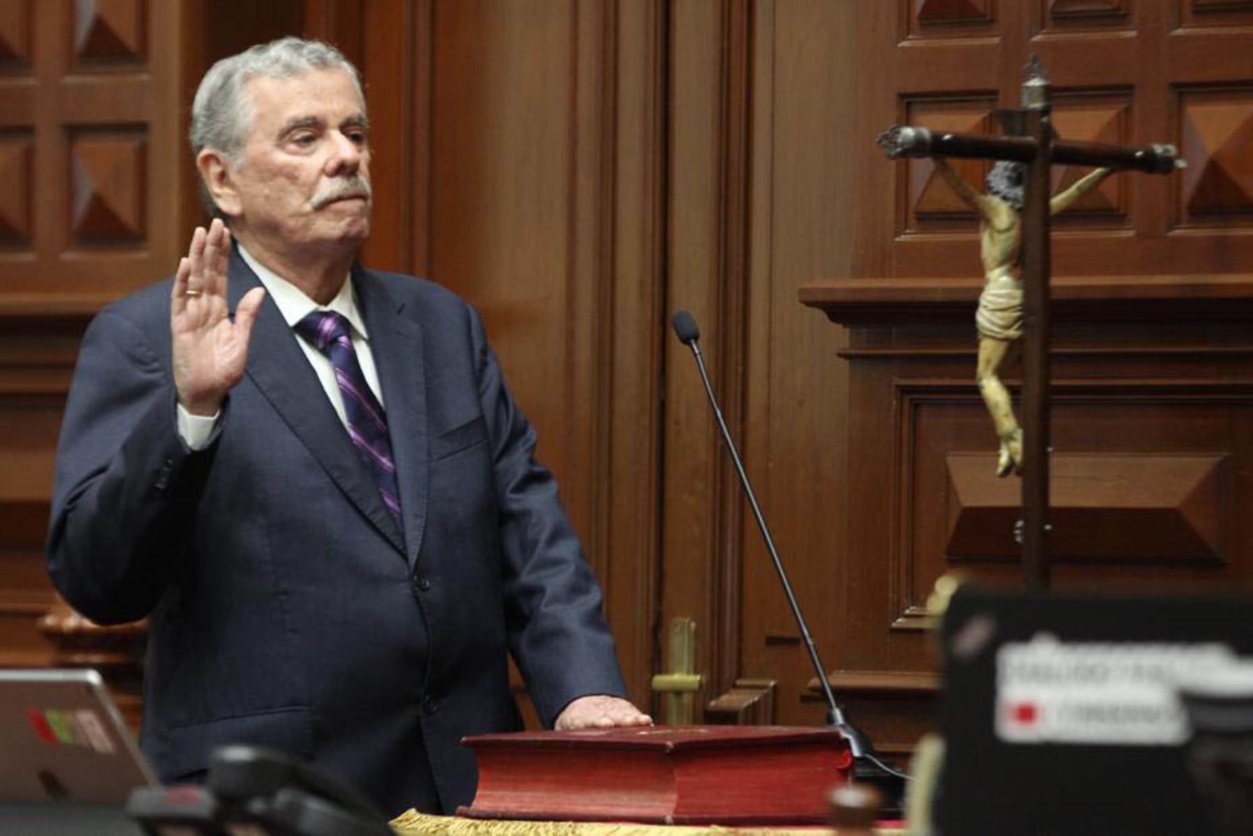 Congreso: Fernando Rospigliosi juró como congresista de la República