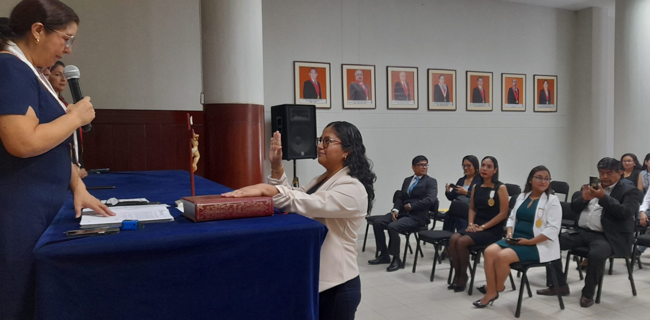 NP juramentación de fiscales adjuntos (4)