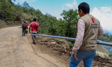 Piura: comunidades afectadas por lluvias reciben tanques y tuberías para garantizar acceso al agua segura