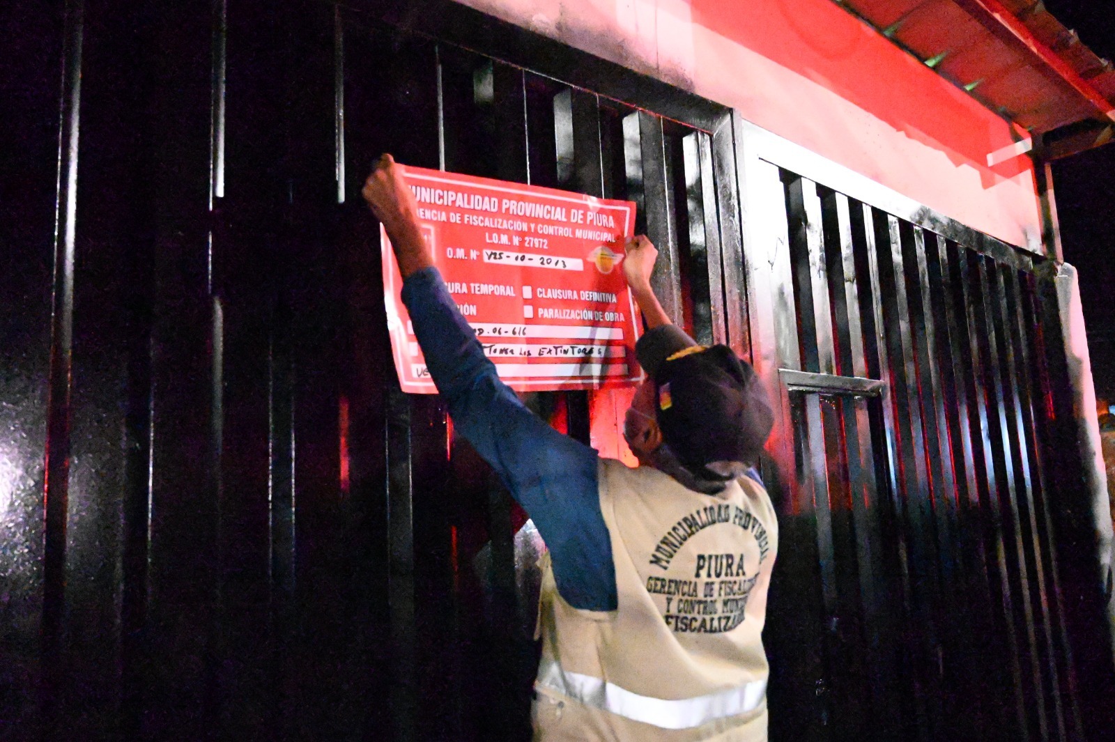 Piura: establecimientos son multados por incumplir normas municipales