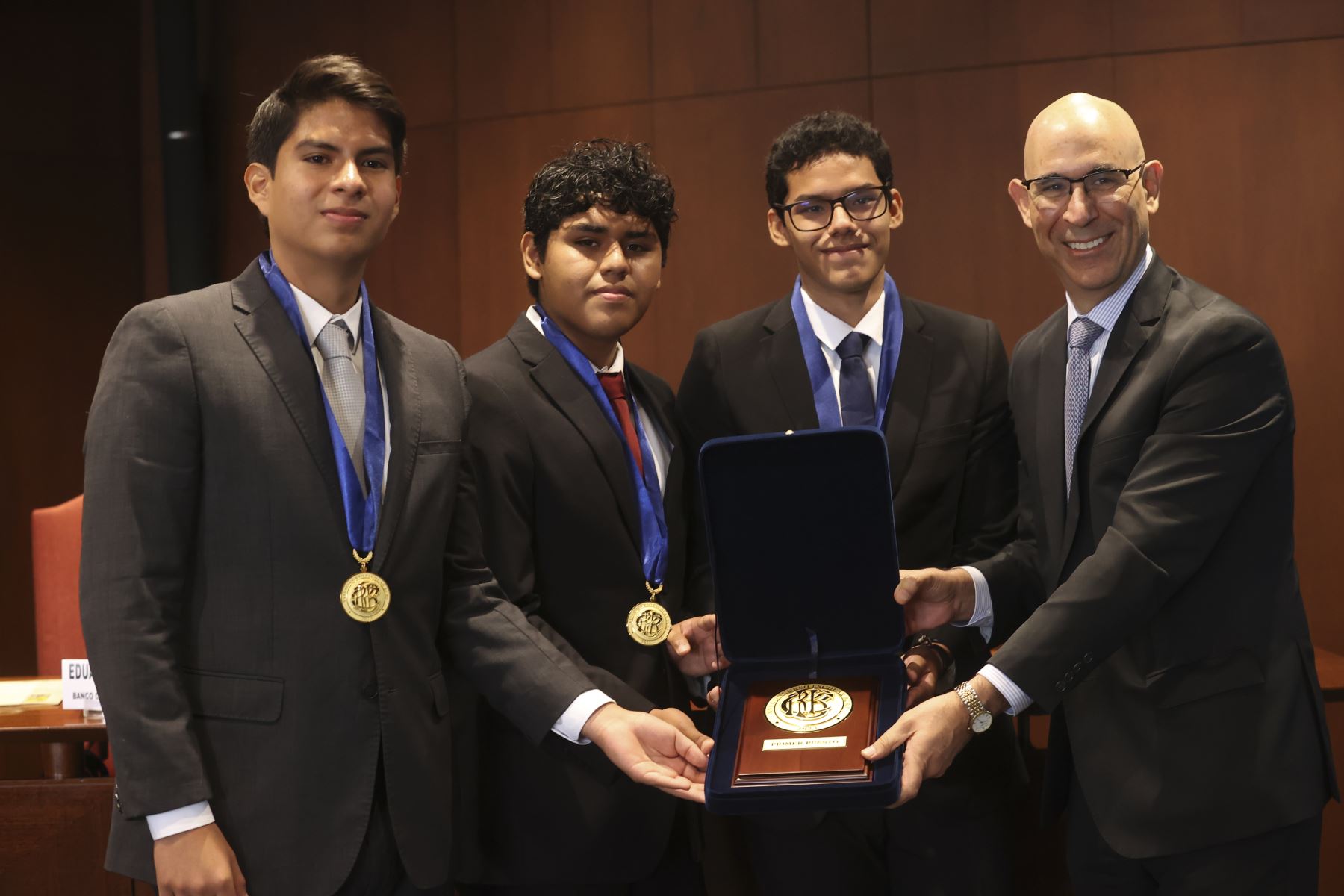 Estudiantes de colegio piurano ganan concurso escolar de videos del BCR 2023