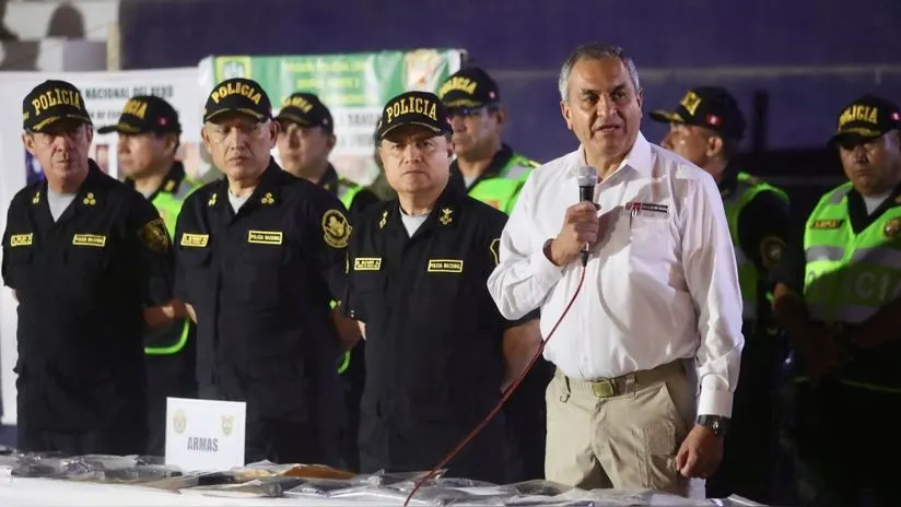 Ministro del Interior anunció proyecto que permitirá la expulsión de delincuentes extranjeros en 48 horas