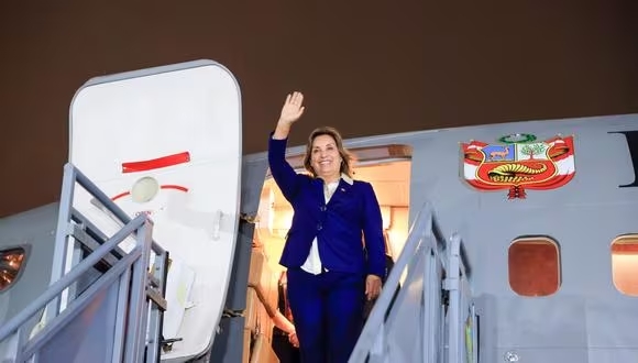 Congreso autoriza viaje de Dina Boluarte a EE.UU. para Cumbre de APEC