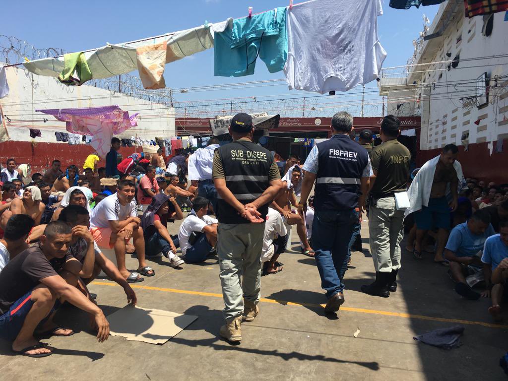 Incautan celulares, sustancias ilícitas y objetos peligrosos en penal de Piura
