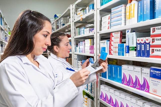 Implementarán historiales médicos en farmacias de Piura para prevenir automedicación